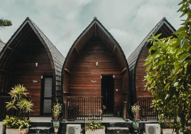 هتل Sekar Arum Riverside Resort In Canggu