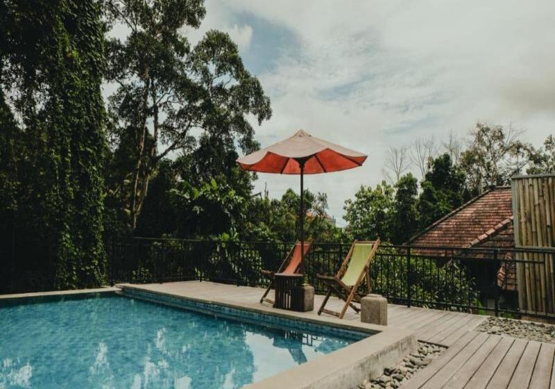 בית מלון כפרי Sekar Arum Riverside Resort In Canggu