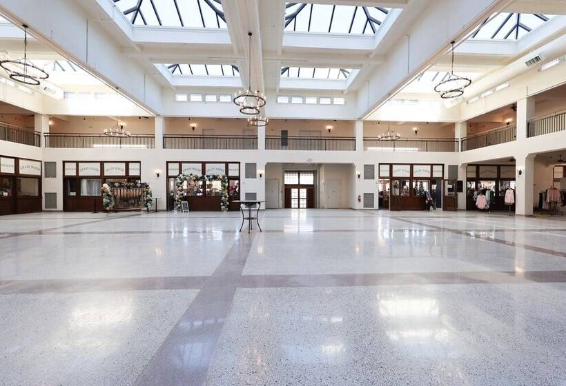 فندق The Crazy Water