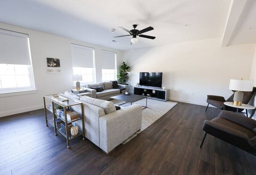 فندق The Crazy Water