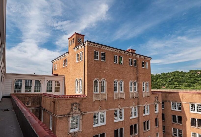 בית מלון כפרי The Crazy Water