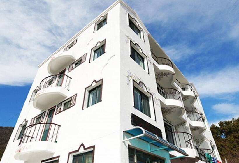 Namhae Gaennaeeum Pension