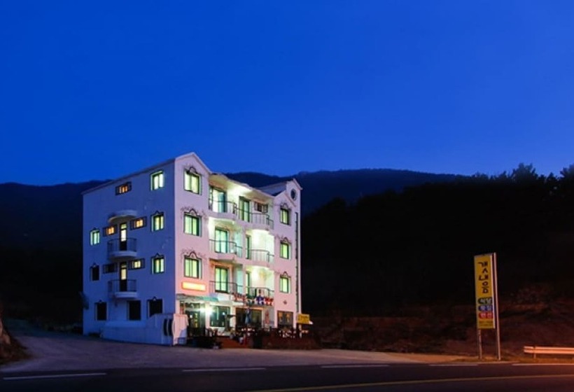 Namhae Gaennaeeum Pension