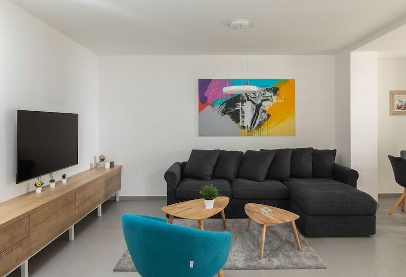 Пансион Villa Mt Brela