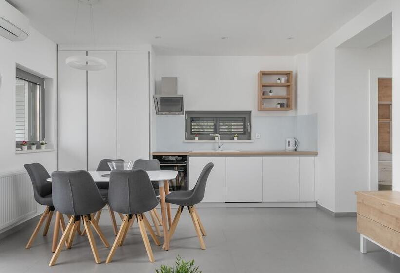 Пансион Villa Mt Brela