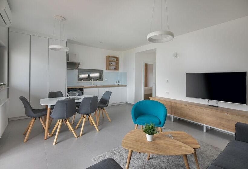 Пансион Villa Mt Brela