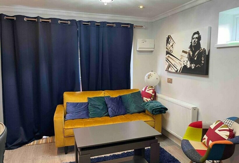 דירת נופש Leading Accommodation For Bicester Village!