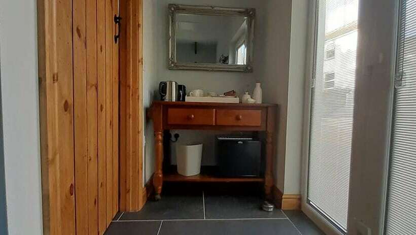 Trewethen Cottage Barn 1,an Idyllic Country Escape