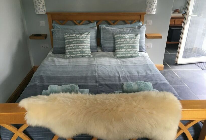 Trewethen Cottage Barn 1,an Idyllic Country Escape