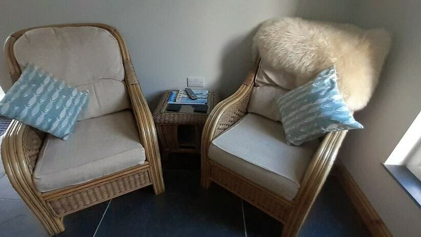 Trewethen Cottage Barn 1,an Idyllic Country Escape