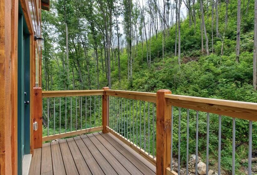 Bearly Hidden By Jackson Mountain Rentals