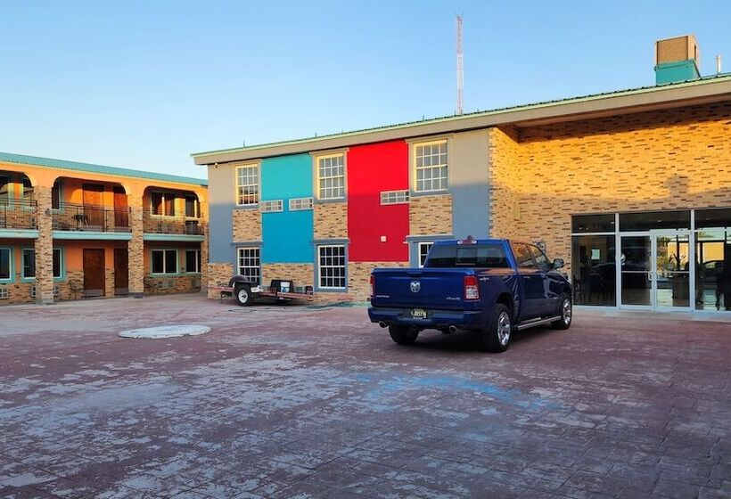 B&j Hotel And Apartments