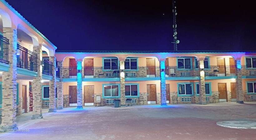 B&j Hotel And Apartments