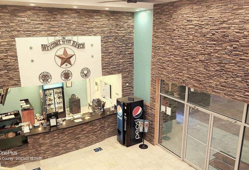 B&j Hotel And Apartments