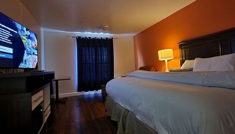 B&j Hotel And Apartments