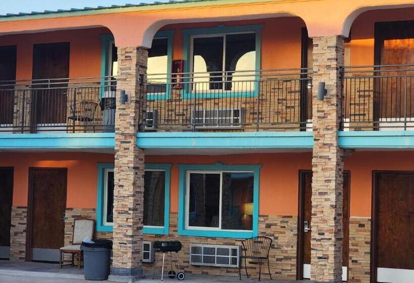 B&j Hotel And Apartments