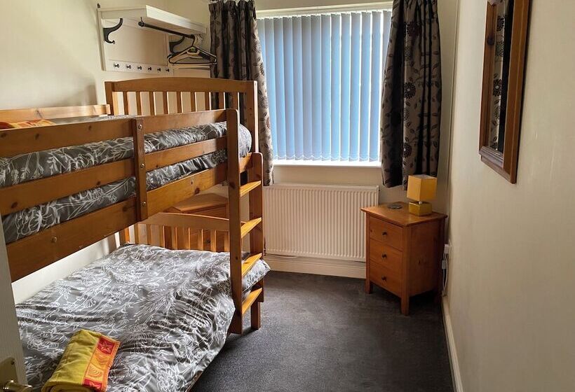 Luxury Dog Friendly Cottage Sleeps 4