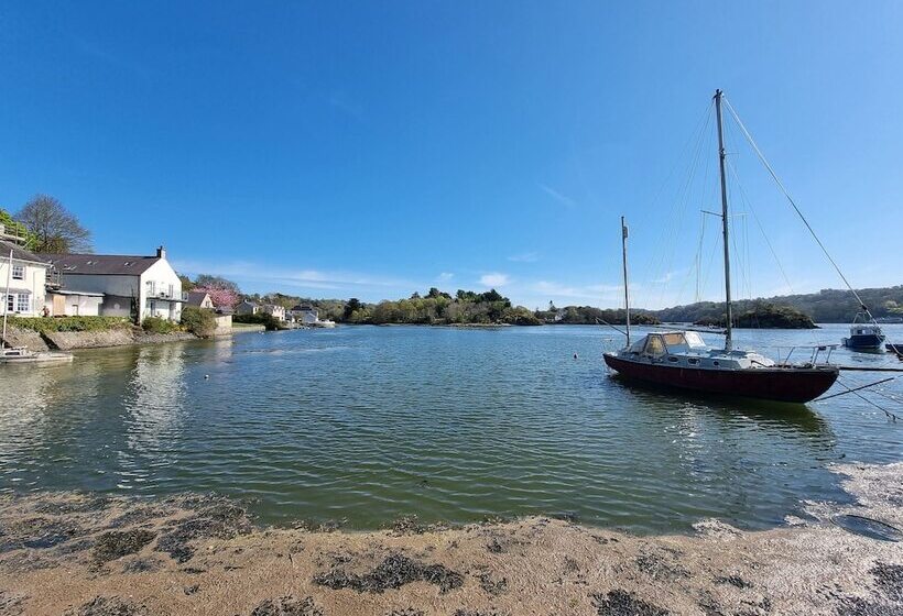 Cosy House In Eigionfa