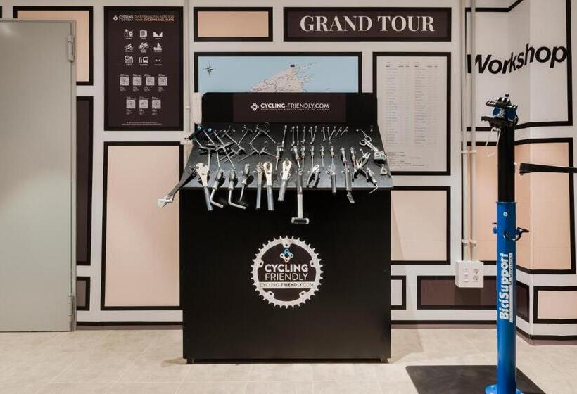 Отель El Vicenç De La Mar Adults Only Over 12