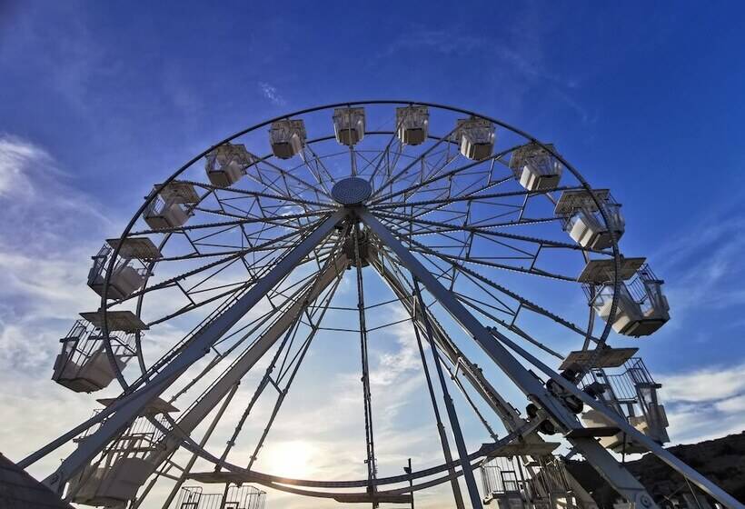 酒店 Gorgeous Horsebox At Glamp In Style In East Sussex