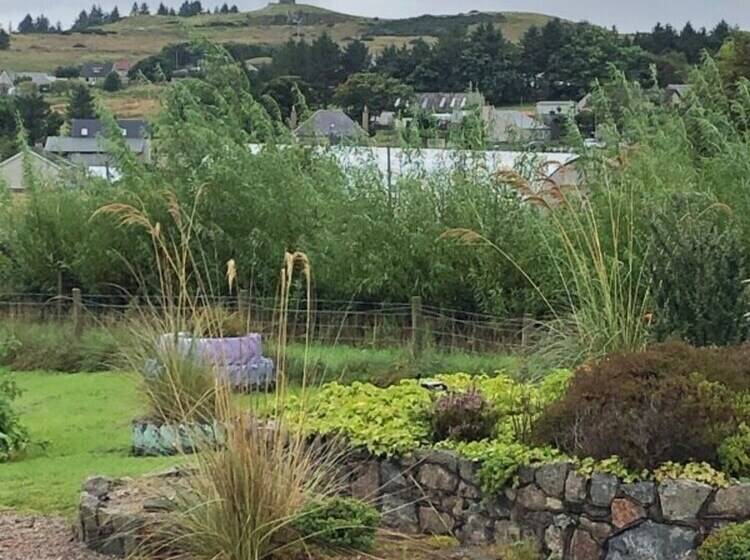 Inviting 2 Bed House In Isle Of Lewis