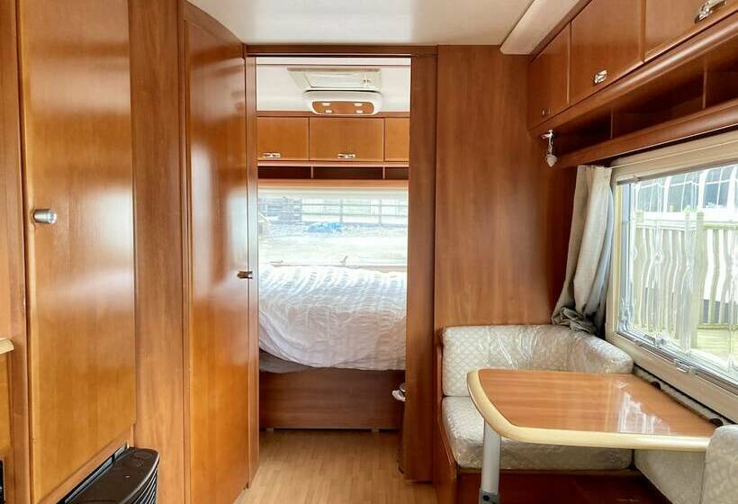 Inviting 5 Beth Caravan In Corwen North Wales