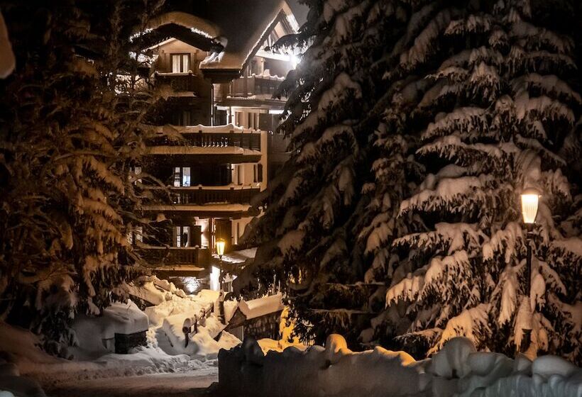 Manali Lodge By Alpine Resorts