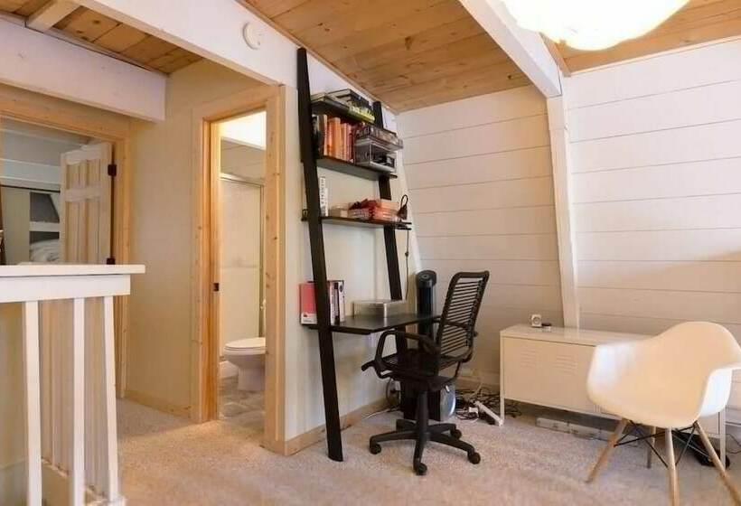 Northwoods Blvd 2   Zephyr