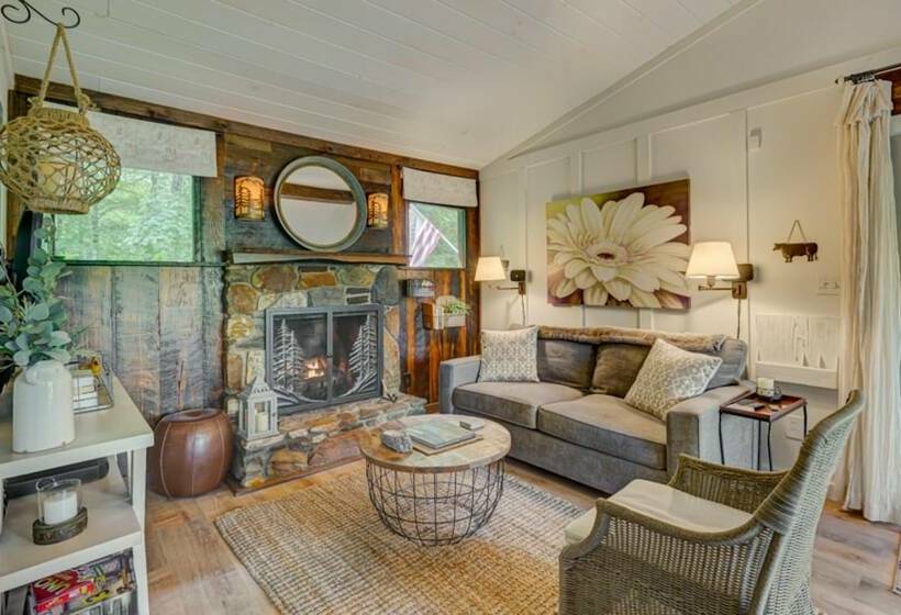 Scenic Solitude By Escape To Blue Ridge