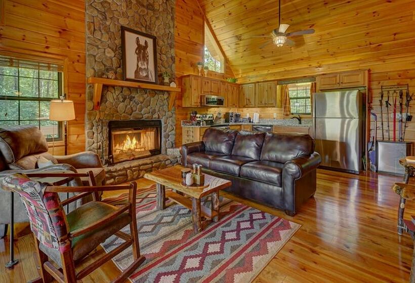 The Dogwood Cabin By Escape To Blue Ridge