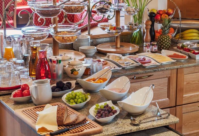 Apparthotel Talhof, Restaurant, Pool Und Spa