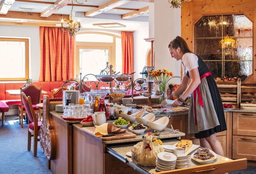 Apparthotel Talhof, Restaurant, Pool Und Spa