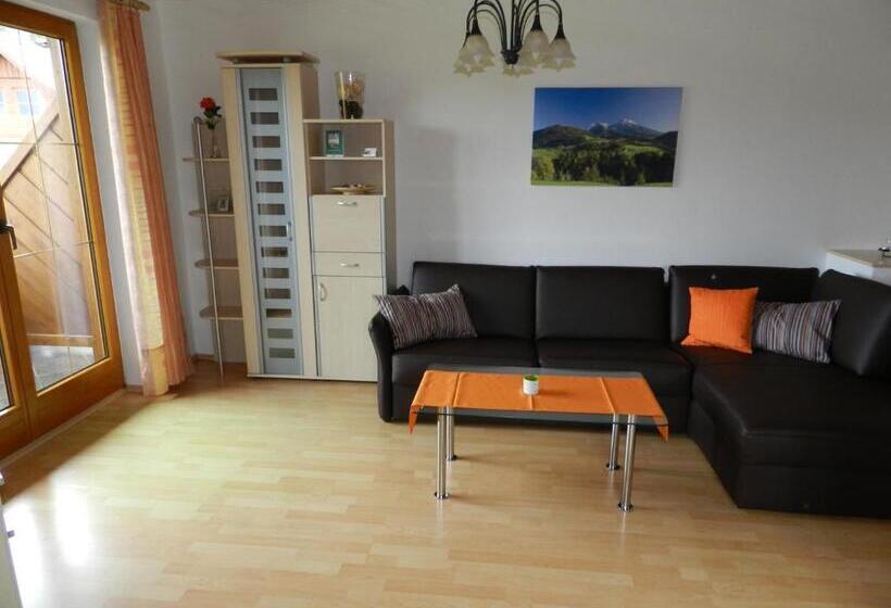 Baby  Und Kinderbauernhof Riegler