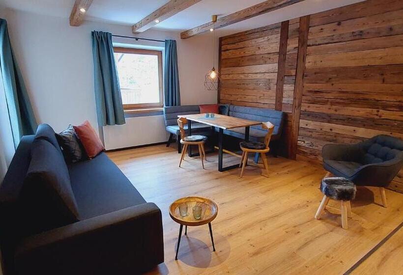 Bed and Breakfast Alpenchalet Almrose