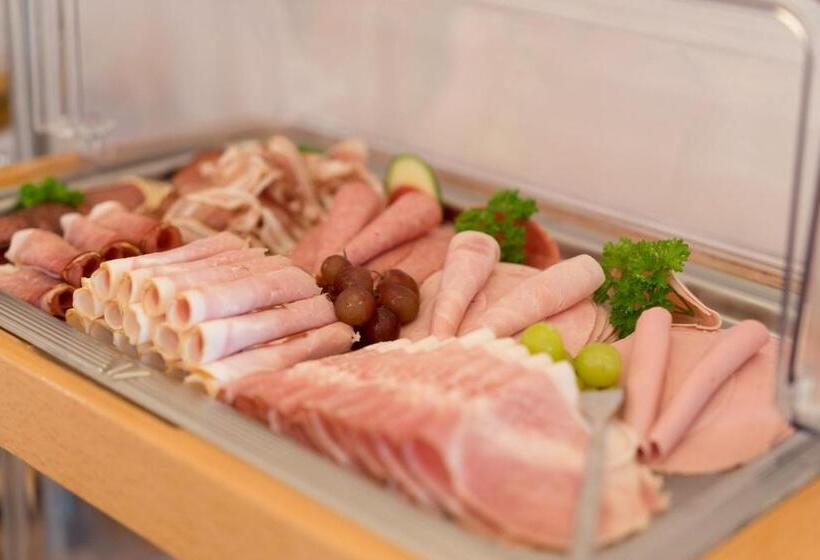 مبيت وإفطار Garni Oasis Loipersdorf