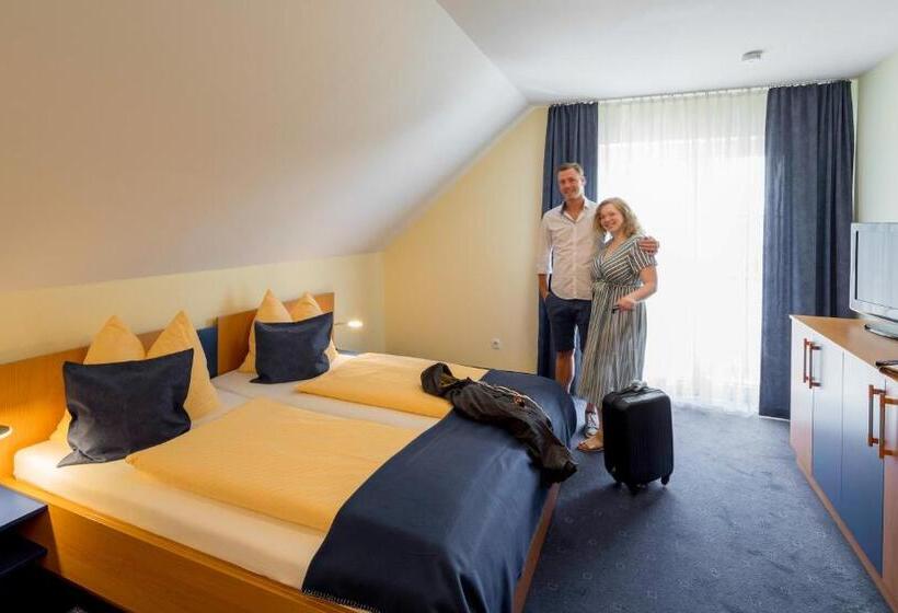 مبيت وإفطار Garni Oasis Loipersdorf