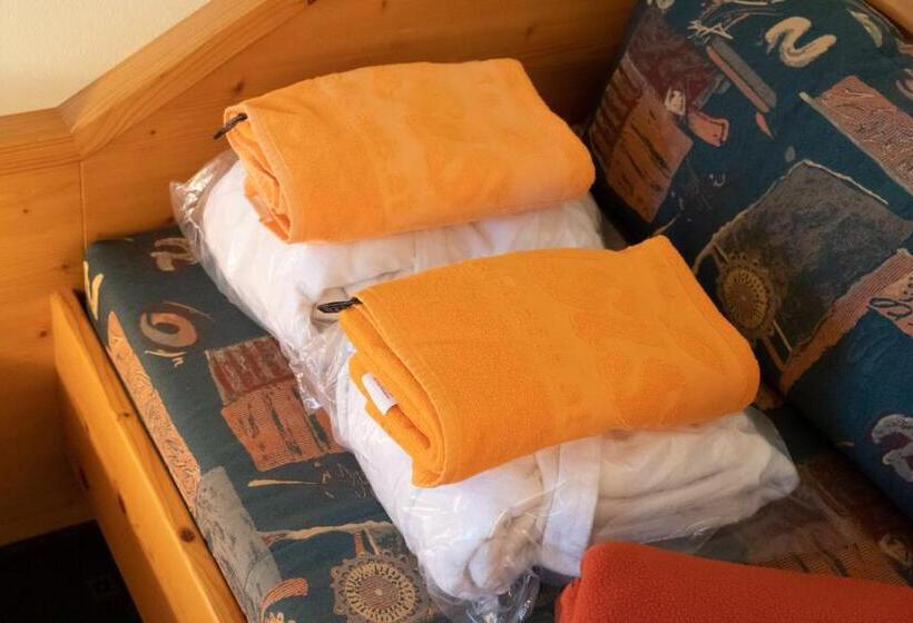 مبيت وإفطار Garni Oasis Loipersdorf