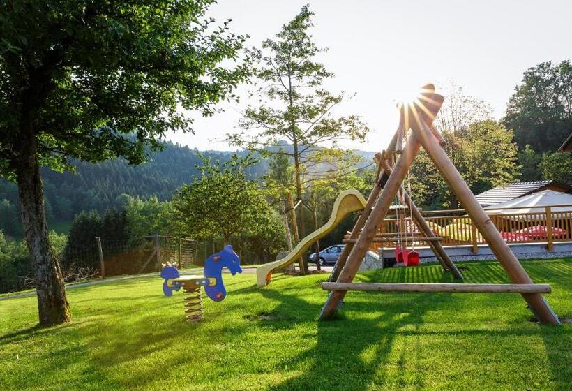 مبيت وإفطار Gasthof Pension Silvia