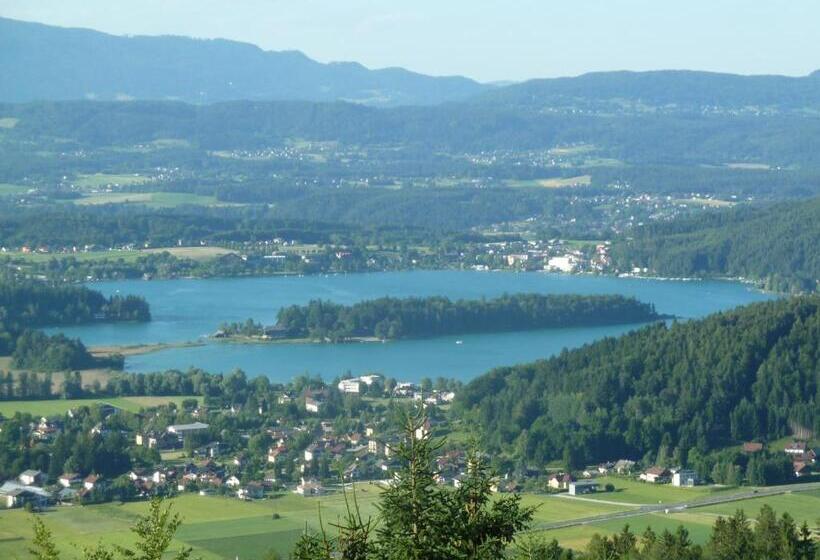 مبيت وإفطار Gästehaus Wulz Lesjak