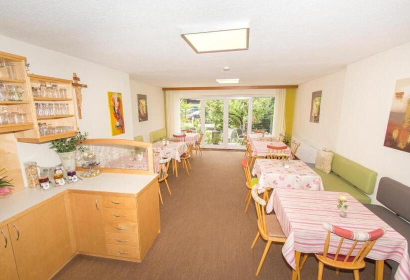 مبيت وإفطار Gästehaus Wulz Lesjak