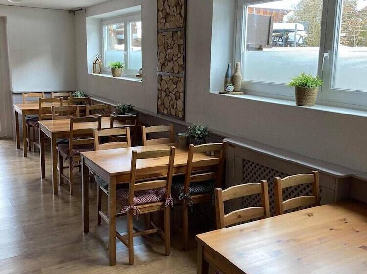 مبيت وإفطار Pension Adlerhorst