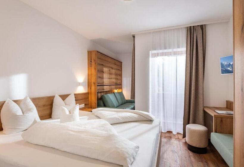 צימר Pension Gieringer