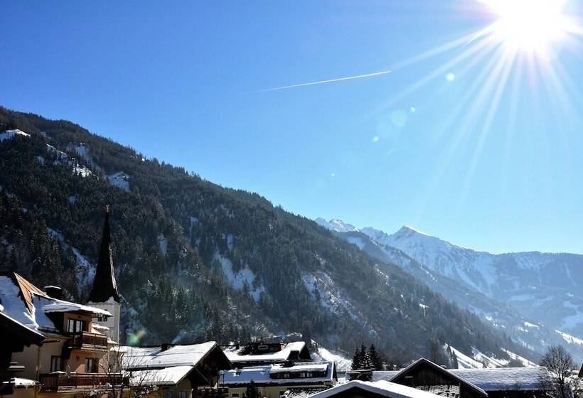 تختخواب و صبحانه Pension Posauner