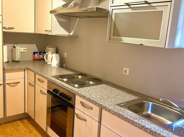 مبيت وإفطار Pension Thermenland