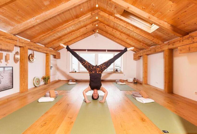 مبيت وإفطار .pension.golingen