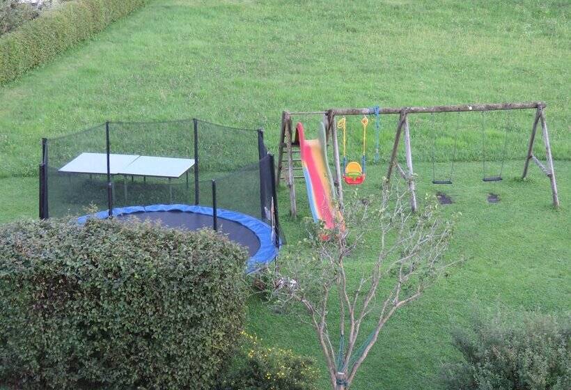 Bed and Breakfast Sportpension Thayer