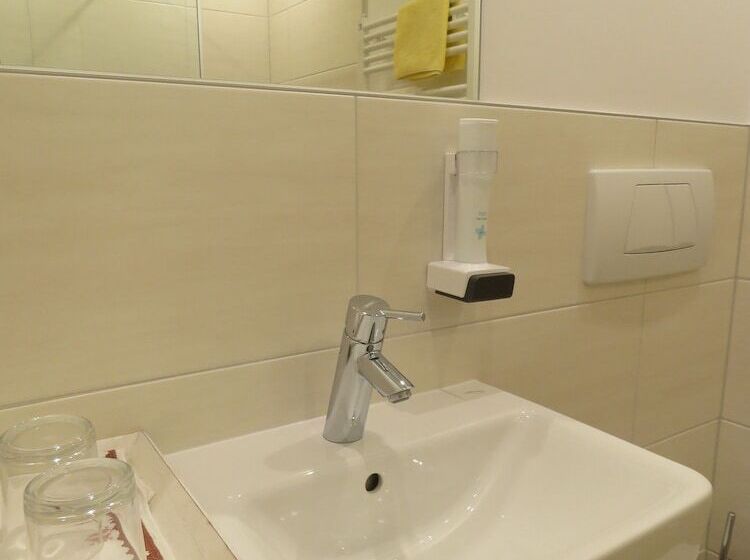 Bed and Breakfast Sportpension Thayer