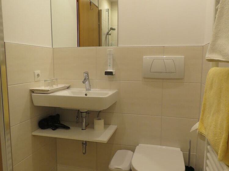 Bed and Breakfast Sportpension Thayer