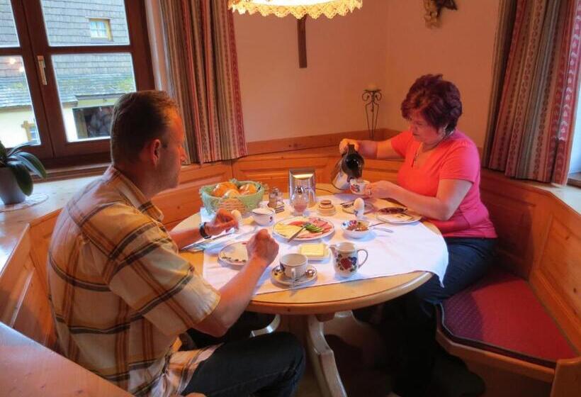Bio Bauernhof Vordergrubenbach   Familie Oberascher