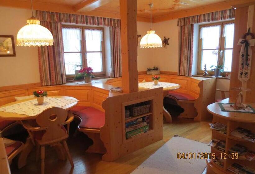 Bio Bauernhof Vordergrubenbach   Familie Oberascher